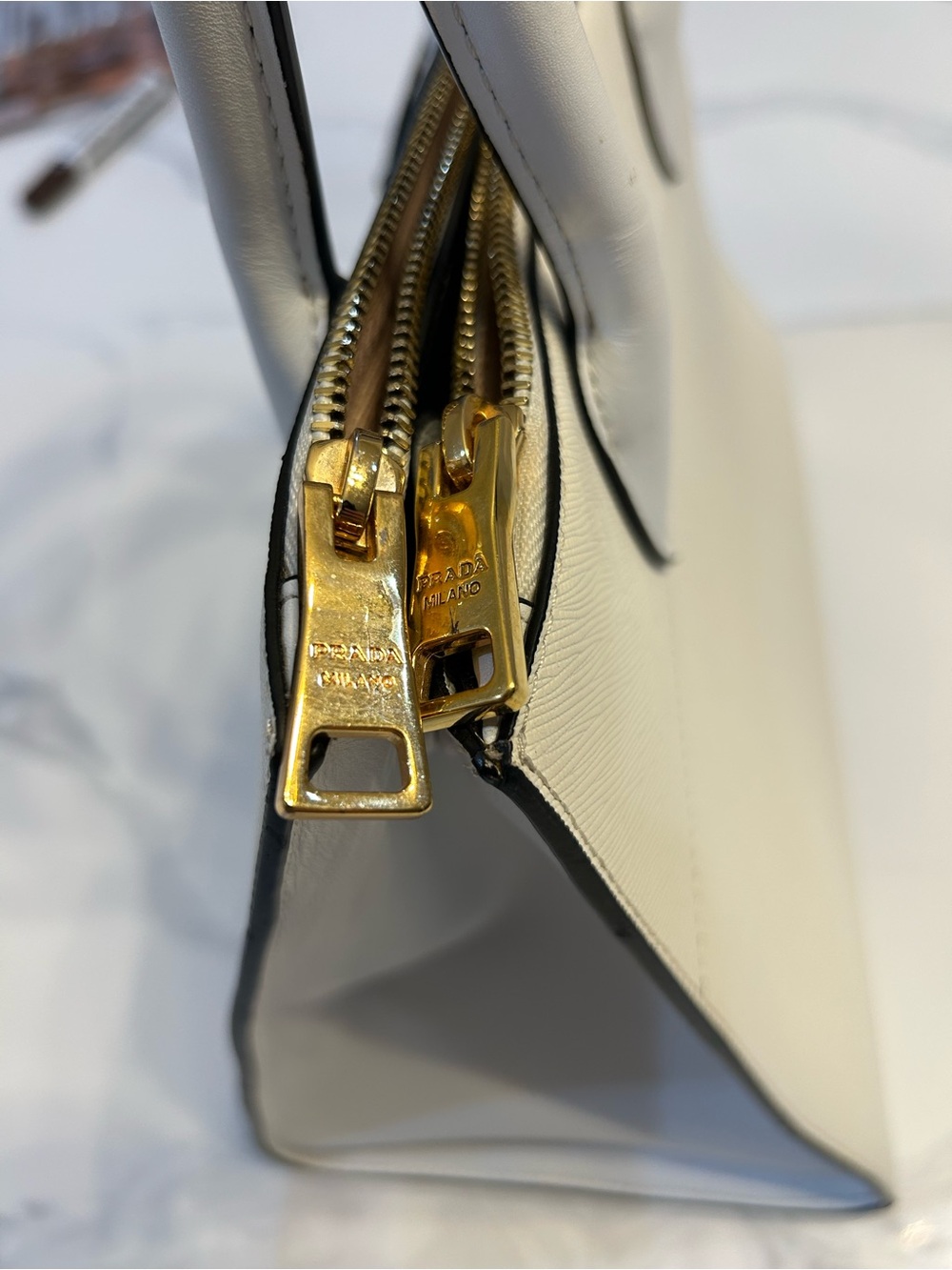 Prada White City Calfskin Saffiano Greche Paradigme Bag. NO SHOULDER STRAP - Picture 6 of 16
